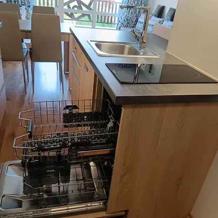 Royal Palm Studio, * Свети-Влас