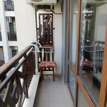 Royal Palm Studio, Διαμέρισμα Sveti Vlas